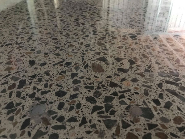 full exposure polished concrete
